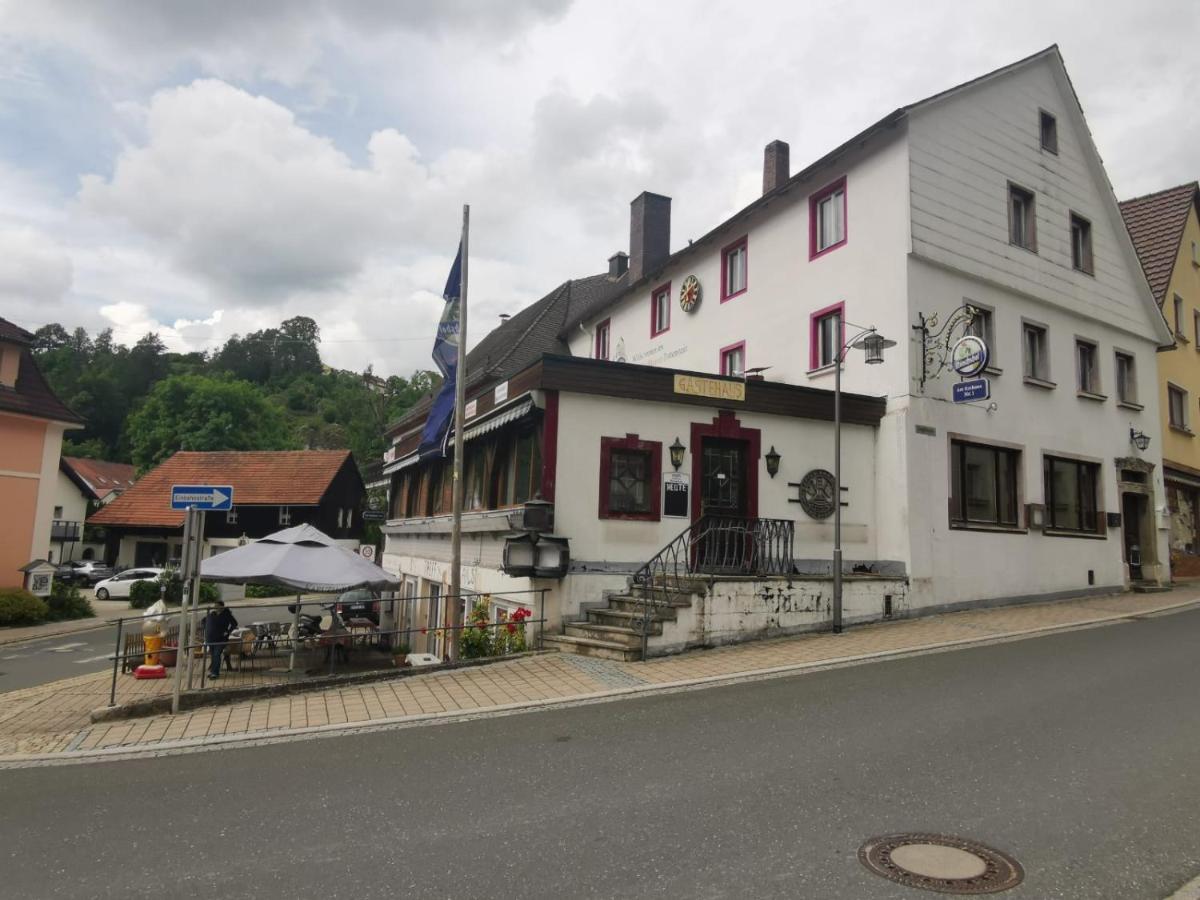 Gaestehaus Am Rathaus Pottenstein Esterno foto